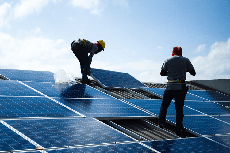 HOW MUCH DOES IT COST TO INSTALL SOLAR PANELS IN UAE